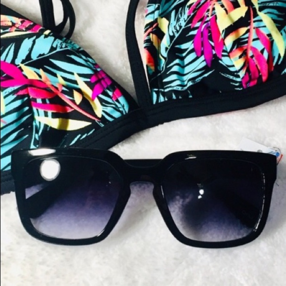 NEW Black Trending Sunglasses